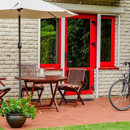 Family Inn Cottage With Terrace Palanga Extérieur photo